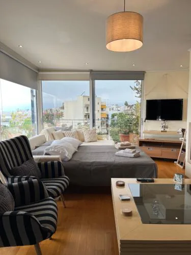 Top roof luxury studio near metro!