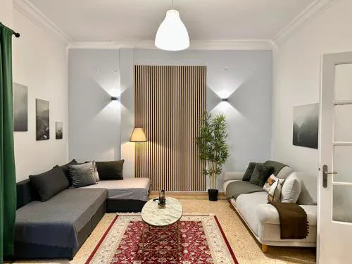 TT Luxury Homes I Aria - Chic Classic with Rooftop Terrace