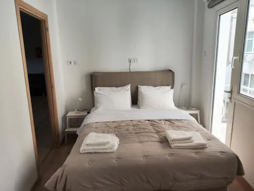 Ulysses Apartments Ermou