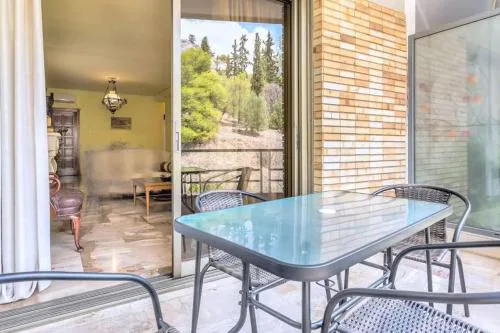 Unique Spacious new 3BDR apt in Mouson/Filopappou
