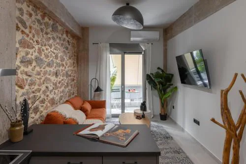 Unique & Stylish Living in Kipseli