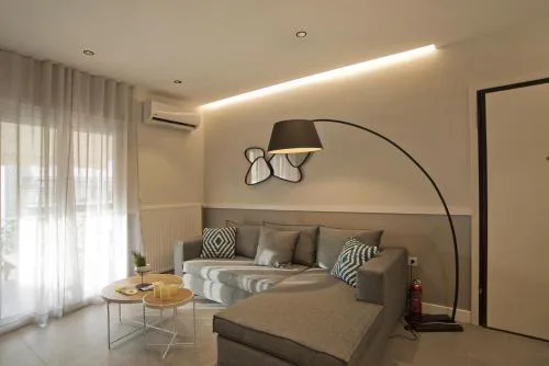 Urban Allure 2BR, 2BA Acropolis View Apt Jacuzzi