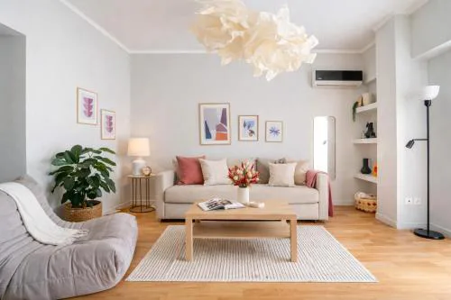 Urban Grace - In the Heart of Athens