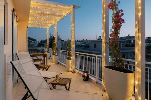 Victoria Luxury Suite - Private Jacuzzi & Terrace