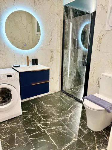 Victoria Secret Suite greendom