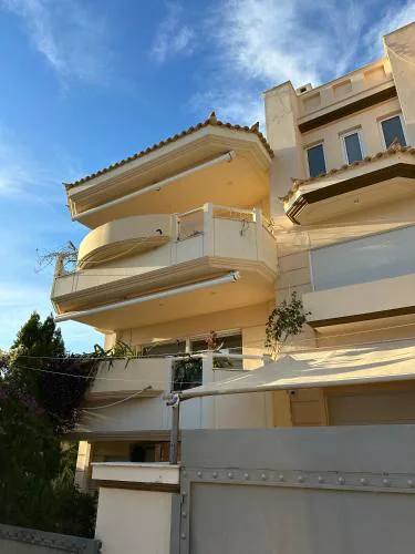 Villa in Voula 5 mins from the Beach