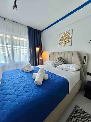 Voulis 45 Plaka Suite by Zeussuites