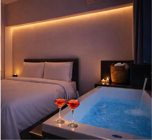 Zoe's Suite Athen's Center
