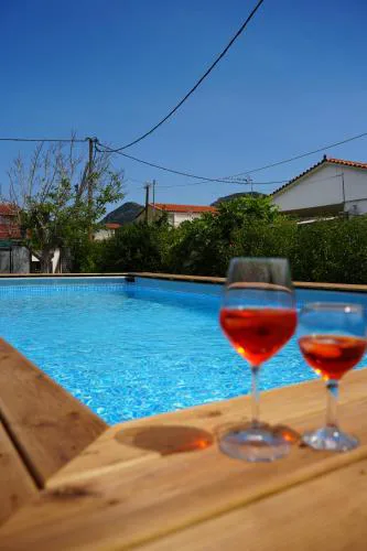 4our seasons 2 - Private Pool