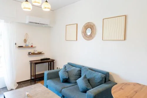 Beachfront Lagonisi Apt 1 Minute From Grand Resort