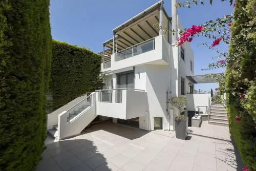 Luxury Holiday Home near the Sea