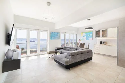 Peaceful modern appartment near Lavrio port