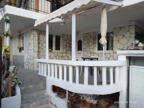Antonia family house near Airport