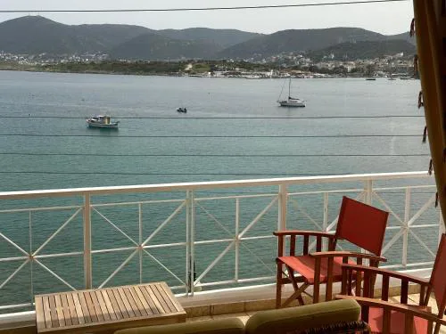 Beachfront Maissonette Porto Rafti