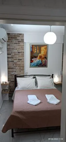 HELEN's ROOM