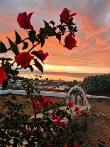 House Anatoli, veranda with view, 11 km to airport, 450 m to beach