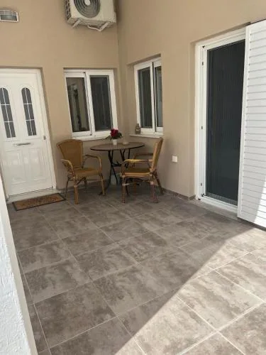 Joanna's place