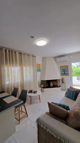 Leo's House