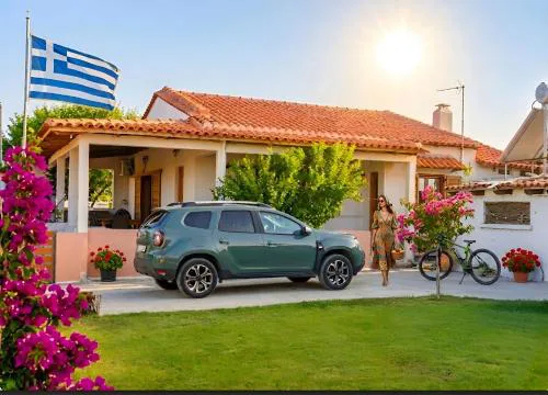 Peach Pine House - Escape Near City, Beach and Athens Airport