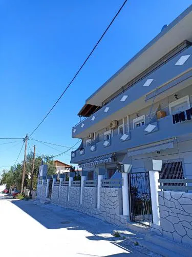Seven Seas Apartments