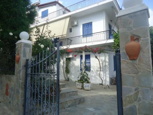 Villa Popi