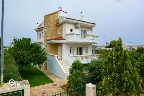 Luxury Villa King George in Nea Makri