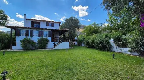 Nea Makri Maisonette Near Beaches by MPS