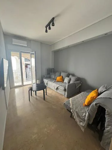 Cozy faliro
