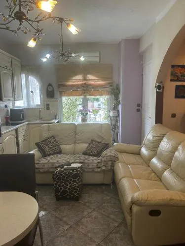Mandy's cosy luxury flat
