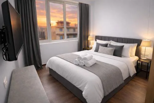 Piraeus Port Luxury Suites No1