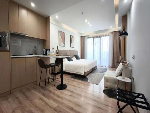 Sleek Apartment in the Heart of Piraeus