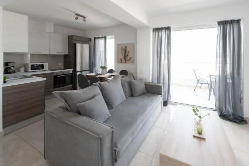 Top-Floor Retreat in Piraeus-H5