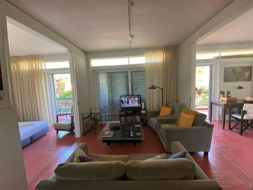 Argyro suite Rafina