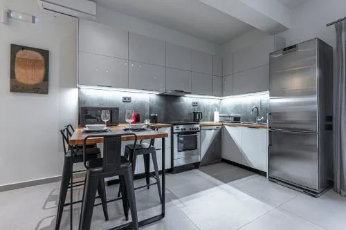 Premium 2BR 2Bath Apartment, Airport, Expo and Leisure