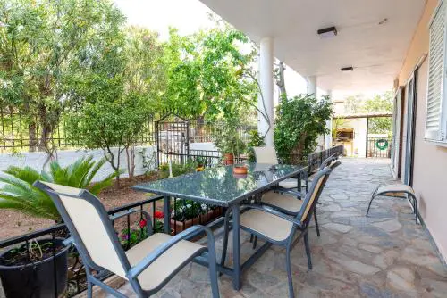 Pyramisa House Free Shuttle From And To Athens Airport By SEM