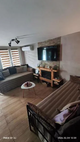 Zoe garden home
