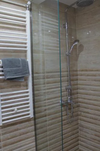 Luxury varkiza apartment