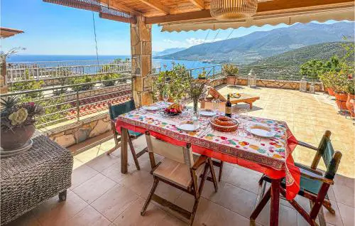 Nice Home In Xiropigado With Wifi