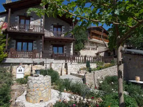 Theasis suites-Ορεινή Φιλοξενία