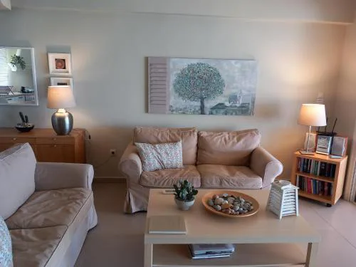 Avia Holiday Homes