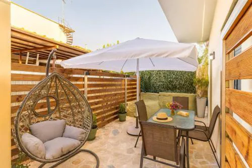 Filiatras Welcoming Hideaway - A Cozy Urban Escape