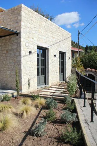 Lithero Suites