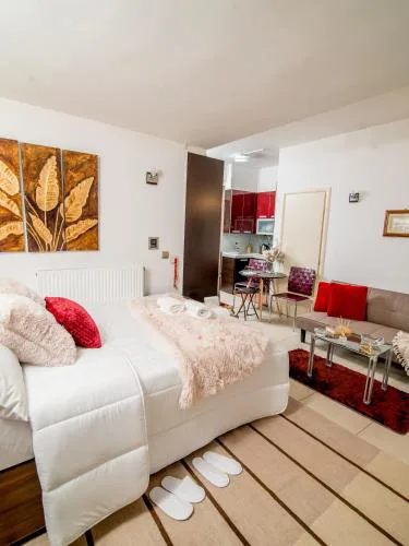 Comfy and Cosy Basement Studio Kalamata