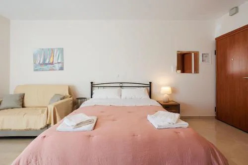 Georgia seaview apartment B2