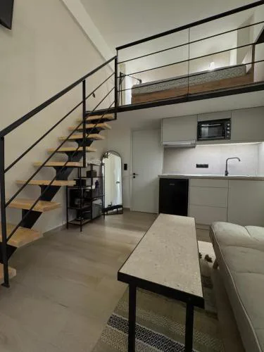 Loft 73