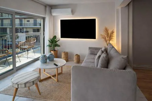 Luxury Beachfront Apartment in Kalamata Modern, Spacious & Sea View Balcony
