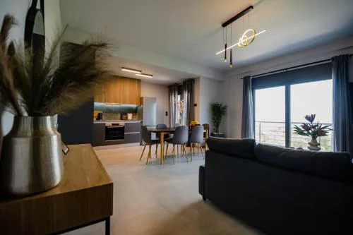Marimar Panoramic Retreat: Magnificent Space and Breathtaking Gulf View