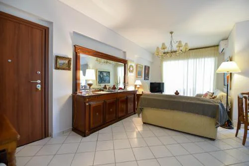 Tombra Home