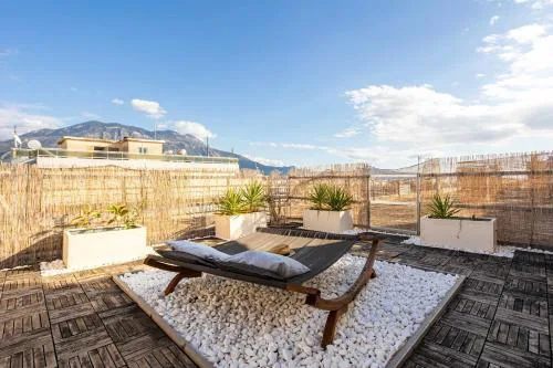 Urban Nest - Loft with Private Rooftop Garden