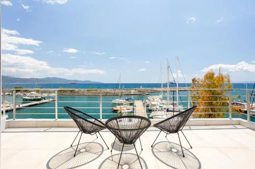 Yin & Yang Studio, Marina Hideout in Kalamata (B3)